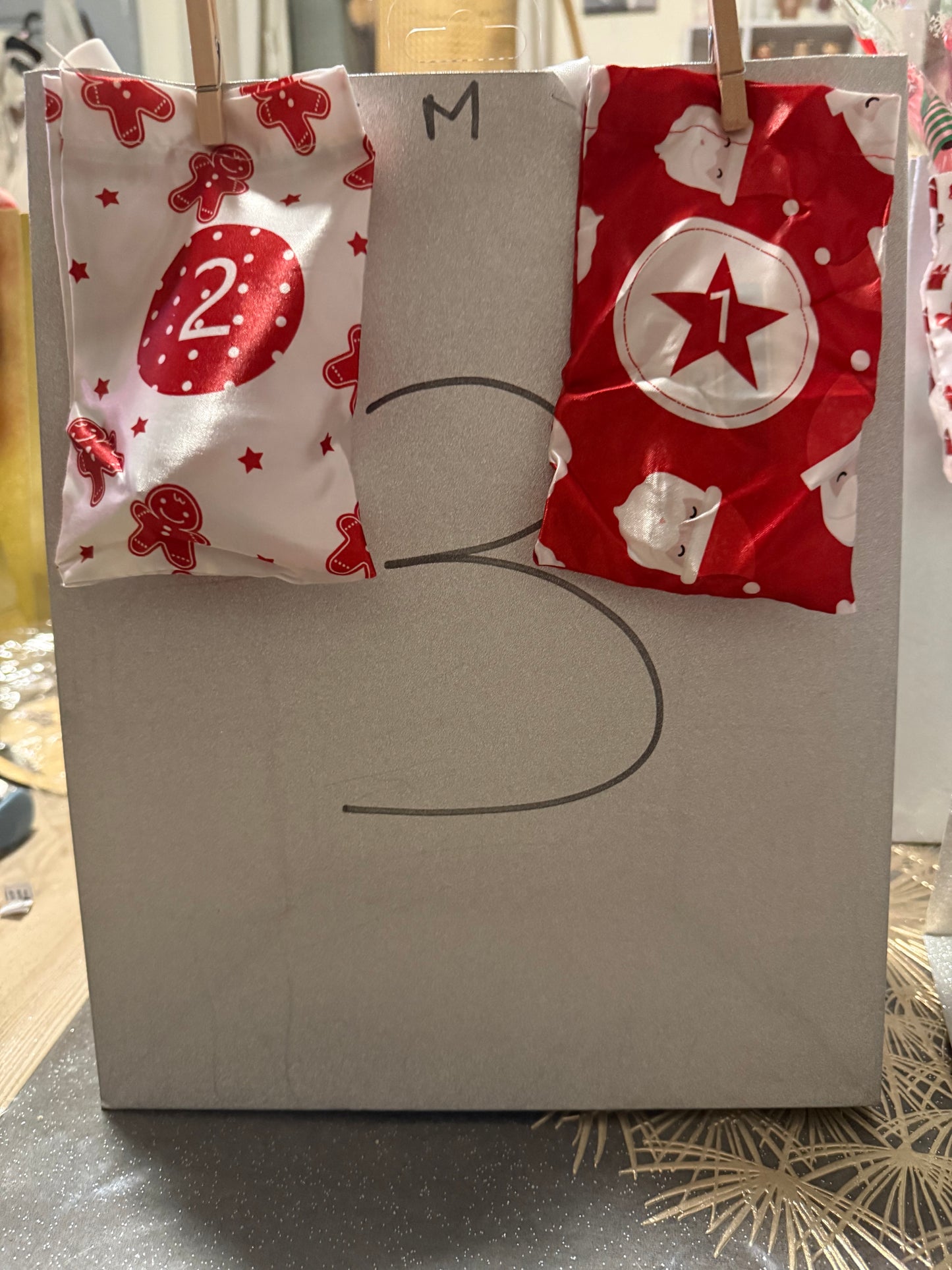 Calendrier de l'avent Noel Moyen Gris