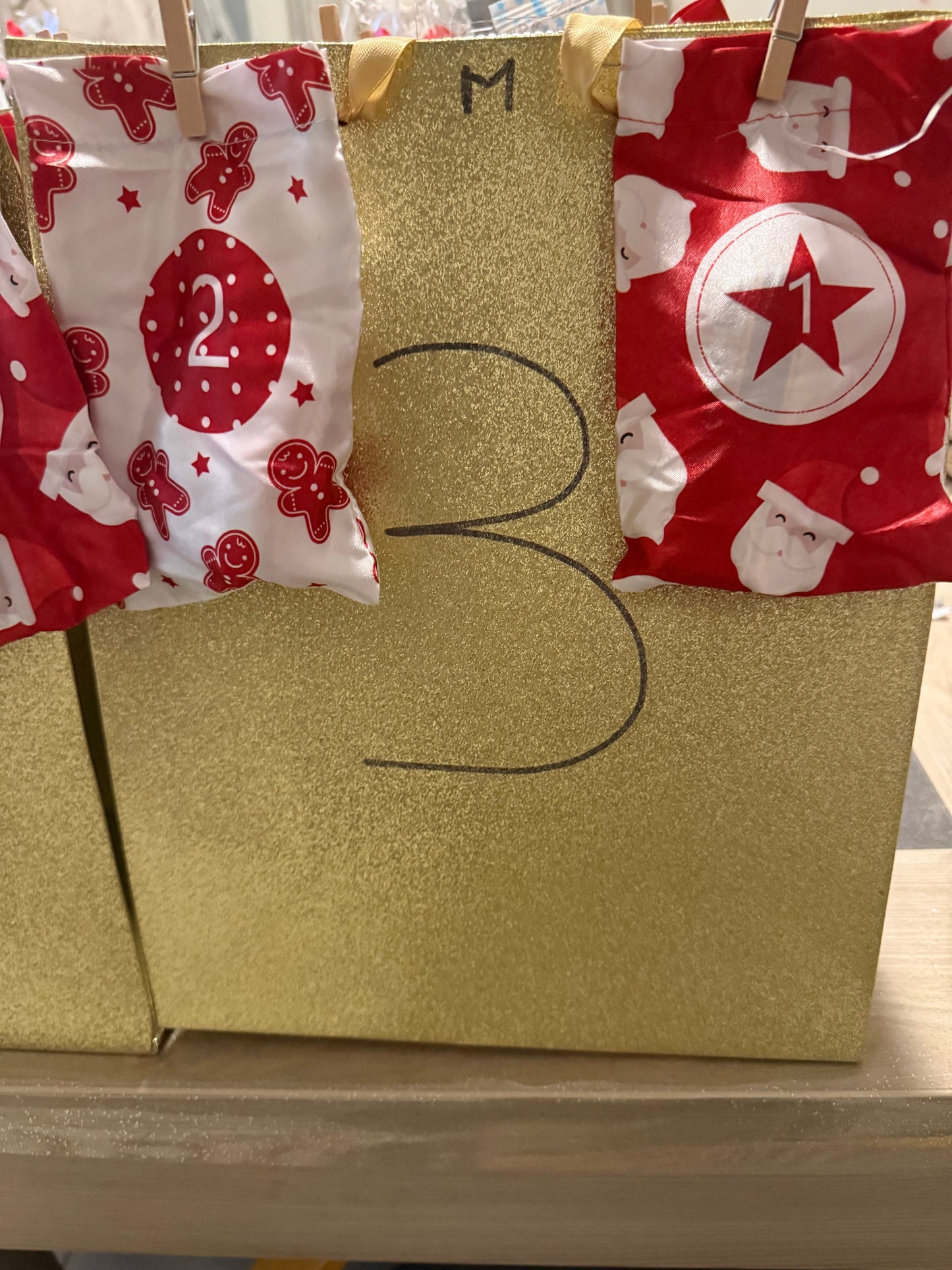 Calendrier de l'avent DORE Moyen